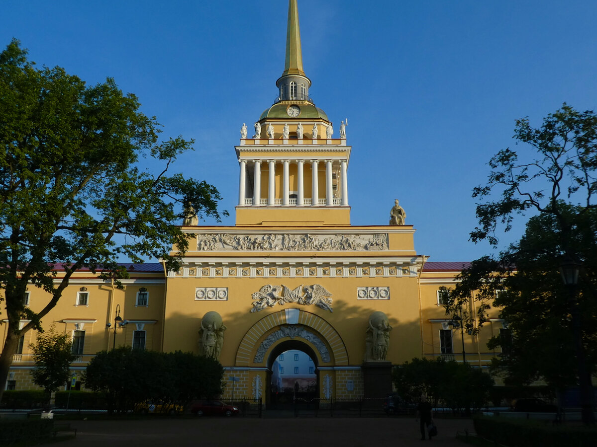 Адмиралтейство в Санкт Петербурге