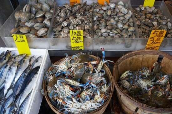 Рынок морепродуктов в г. Ухань стал местом, откуда началась вспышка новом коронавирусом