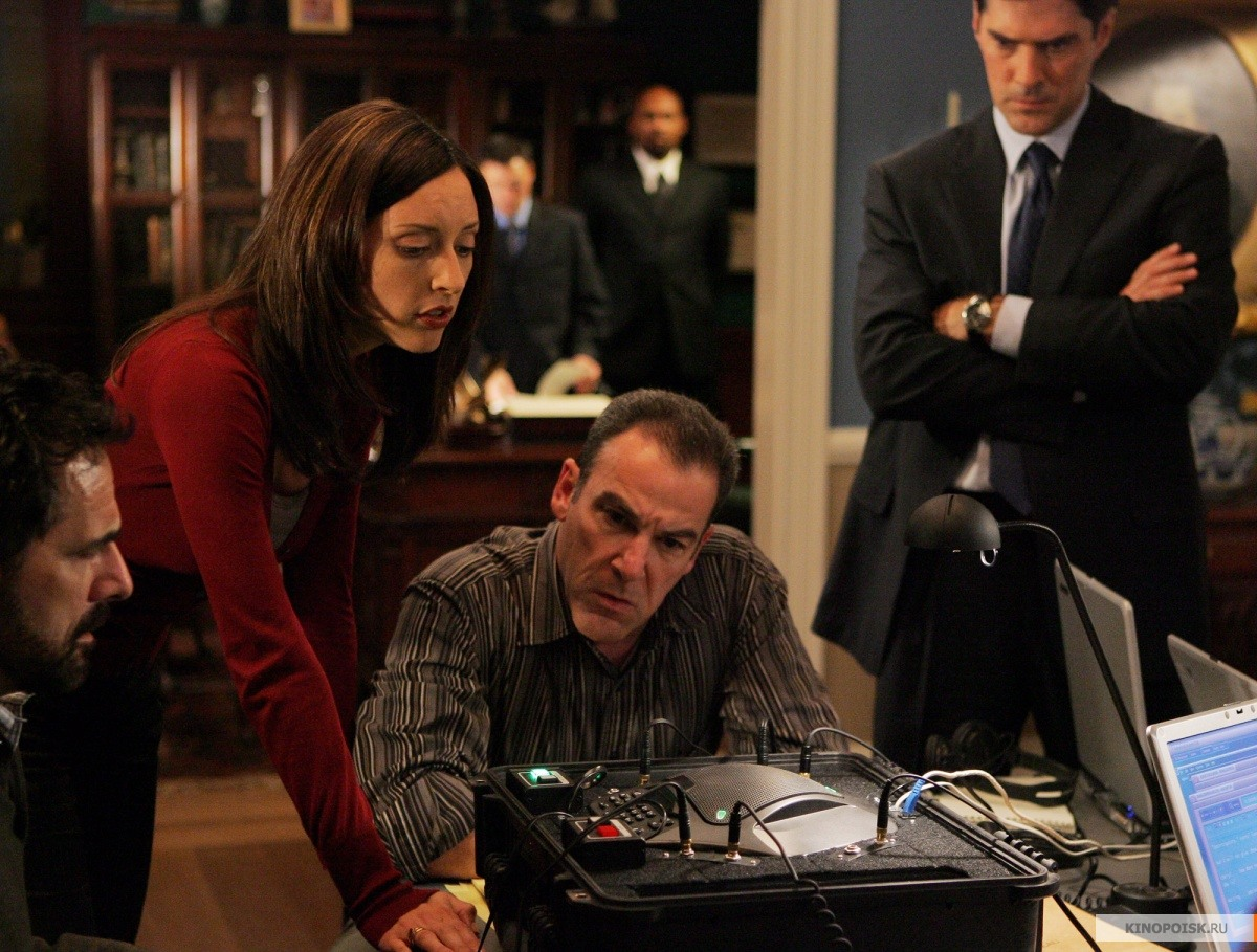 детективы про профайлеров. агент вокер мыслить как преступник сериал. майкл т уайсс. охотник за разумом фильм 2021. мыслить как преступник сериал 2005–2020.