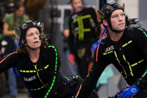 На фото: технология "motion capture" для наложения компьютерной графики со съемок фильма "Аватар" (Источник: vk.com)