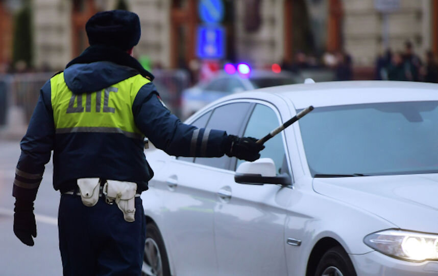 Источник фото: https://sanktpeterburg.bezformata.com/listnews/shtrafov-gibdd-budet-avtomaticheski/70896542/