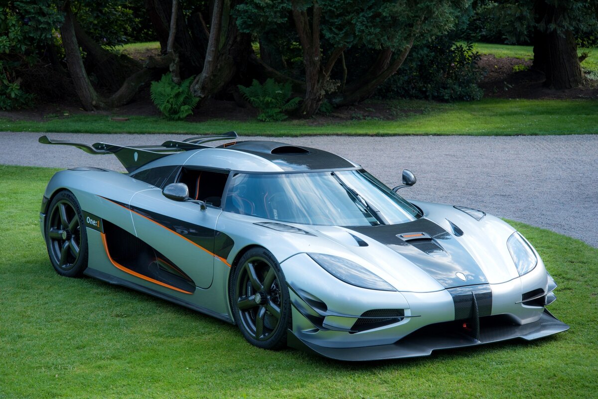 машина koenigsegg agera