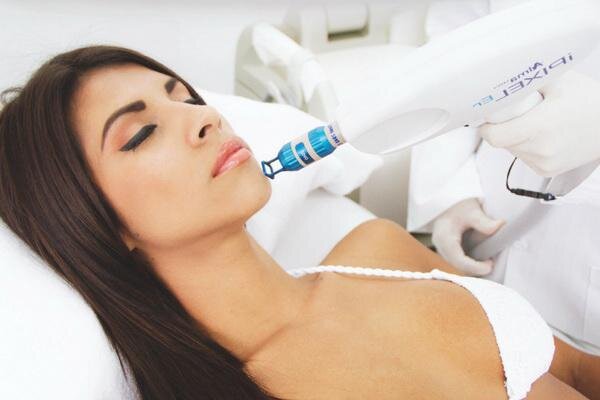 https://sovetplus.com/ru/krasota/zabolevaniya-kotorye-mozhno-poluchit-v-salonakh-krasoty