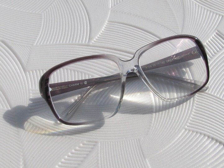 © All rights reserved. --- Очки.