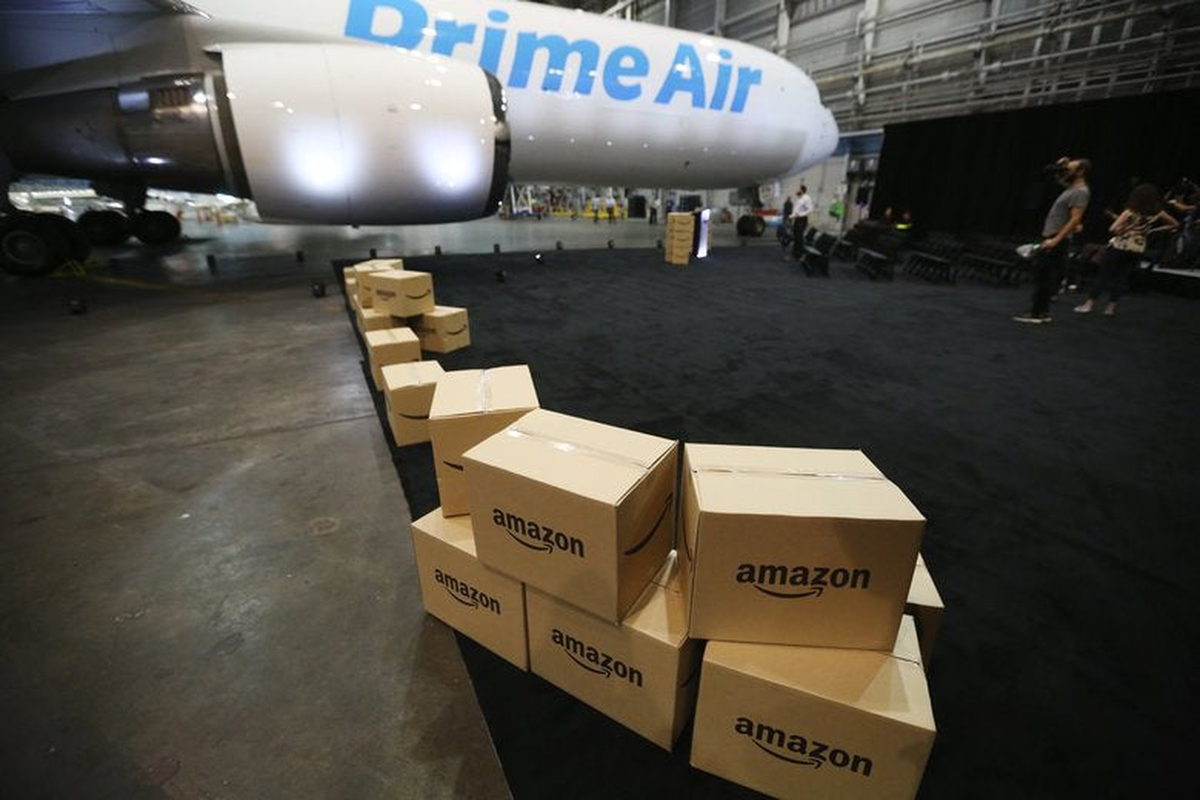 Amazon Air. Амазон самолет. Амазон доставка. Prime Air Cargo.