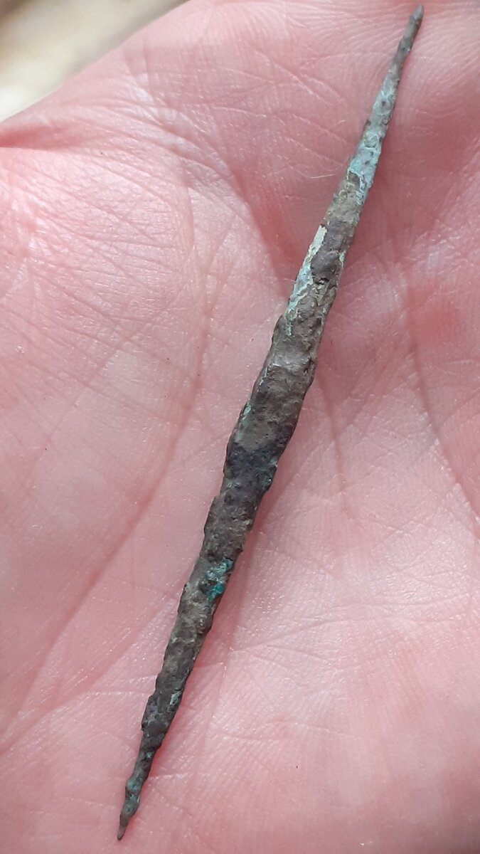 Нашел стоянку древних людей? Артефакт периода 2000 лет до нашей эры ...