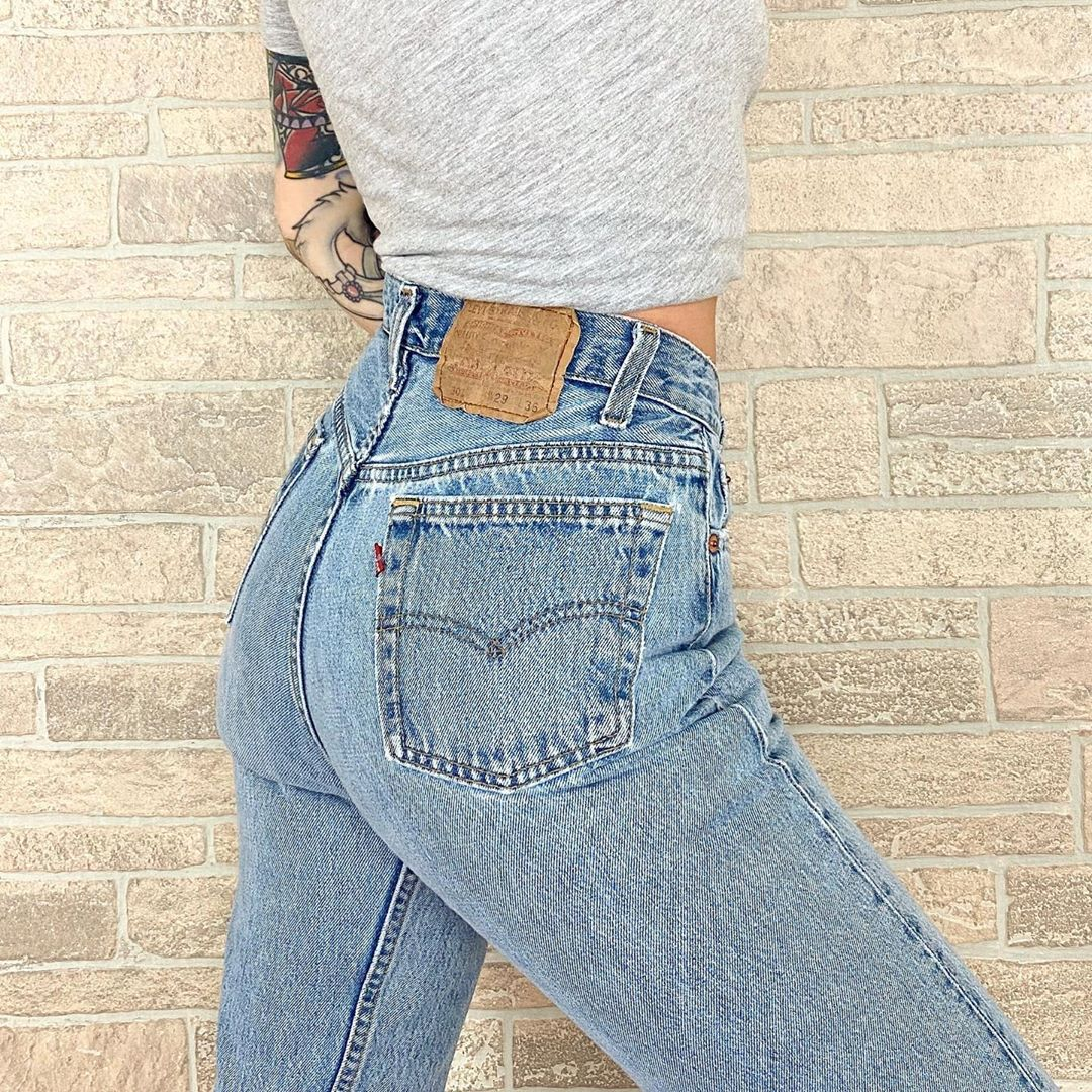 Джинсы Levi's