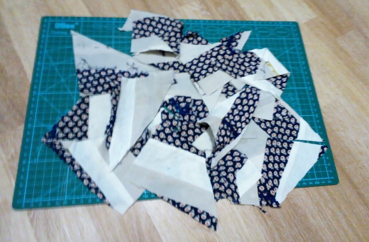 лоскутки нарезанные на треугольники