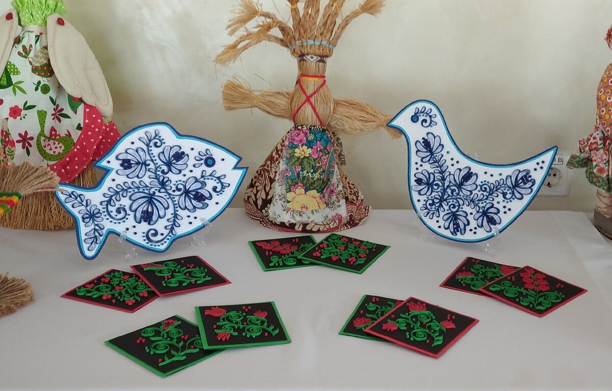 Рыбка и Птичка по мотивам Гжели уже побывали на выставке