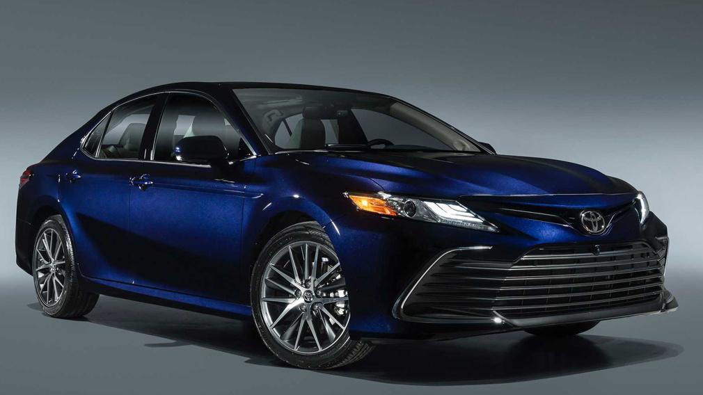 Toyota Camry 2021