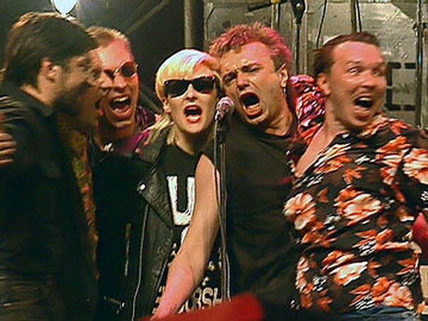 Кадр из клипа "Всё это рок-н-ролл". Фото из открытых источников