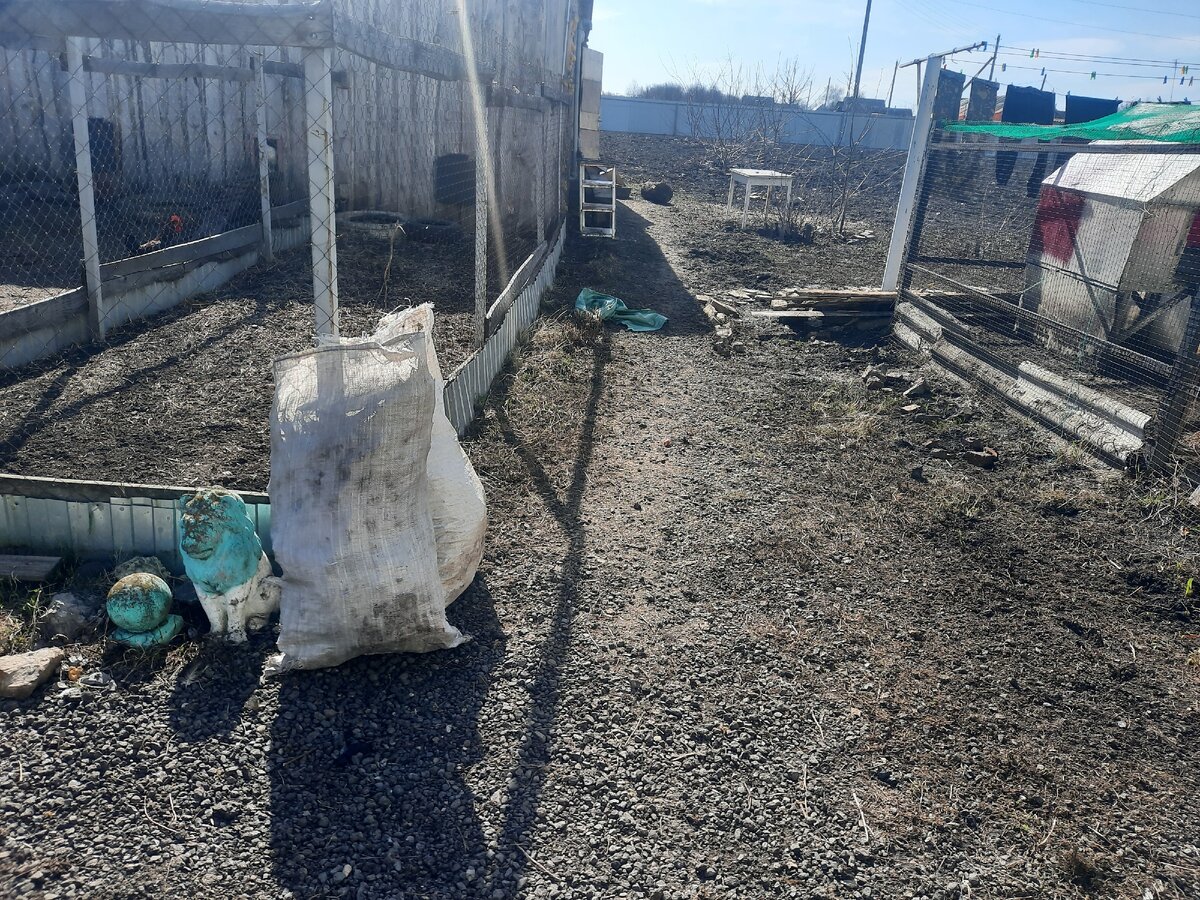 мусор в мешках, чистота кругом