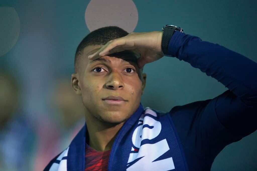 Мбаппе. Киллиан Мбаппе ПСЖ. Kylian Mbappe. Килиан Мбаппе родители.