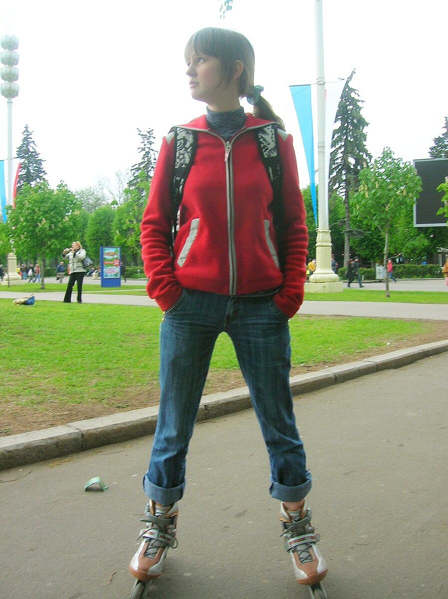 Катание на роликах в парке ВДНХ. Фото автора статьи
