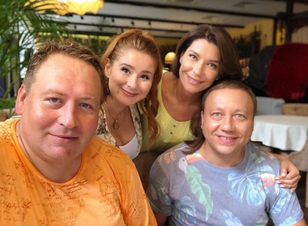 Екатерина Волкова с коллегамм