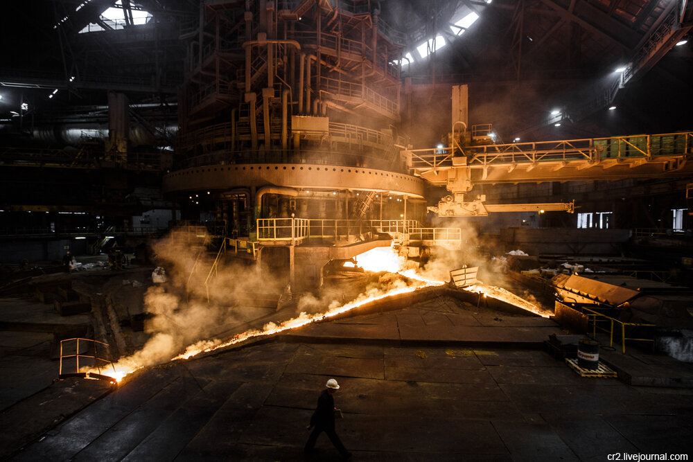 Доменная печь №6. Новолипецкий металлургический комбинат. Липецк. Фото автора статьи  
