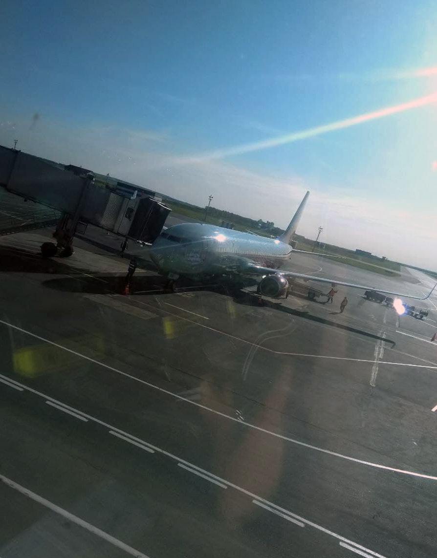 Когда видишь самолёт, страх вроде как усиливается.