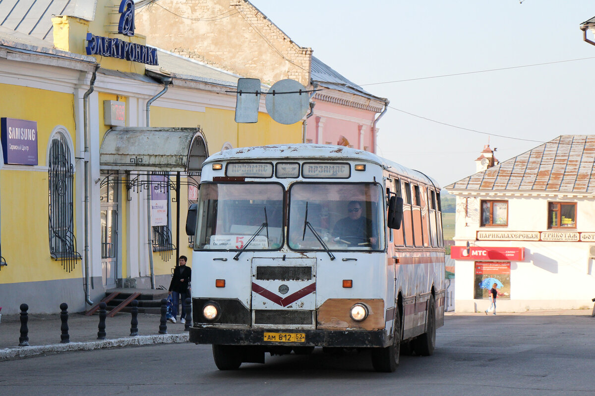 Из воспоминаний. Последний город, в котором массово работали автобусы  ЛиАЗ-677 | Колесо транспортного обозрения | Дзен