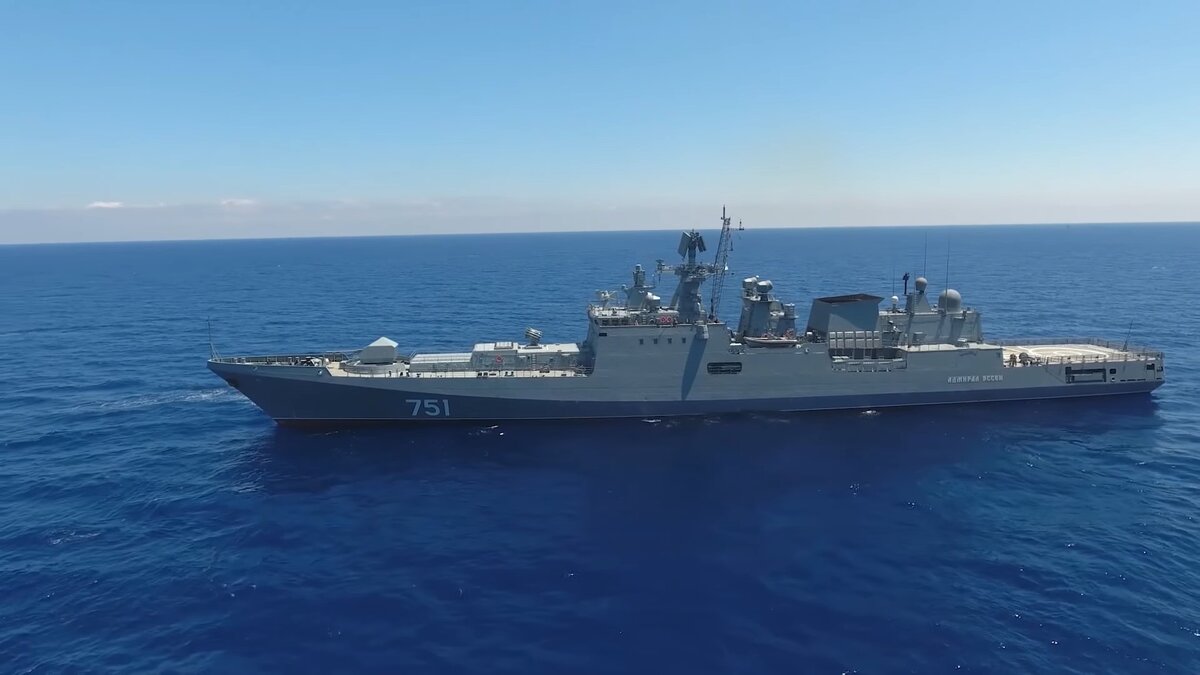     Атака была предпринята с помощью морского безэкипажного катера, который был уничтожен огнем из бортового вооружения кораблей ЧФ.