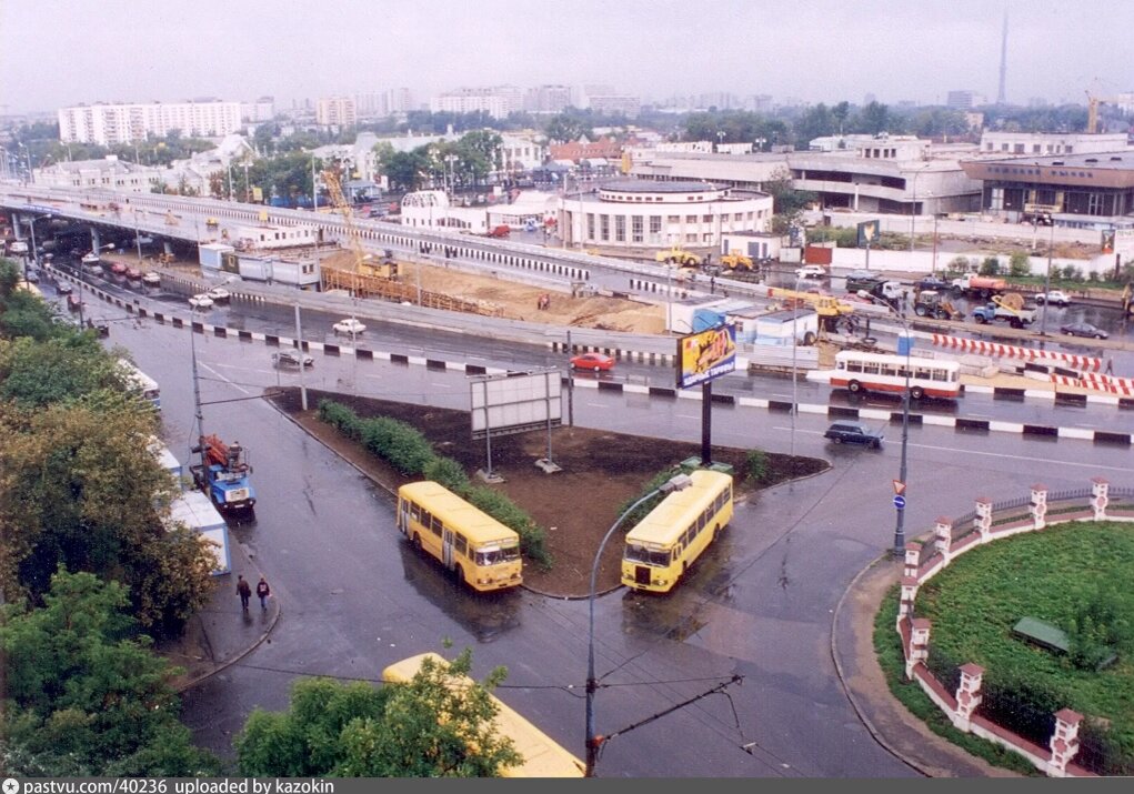 1999 год. Строительство еще одной эстакады через проспект 