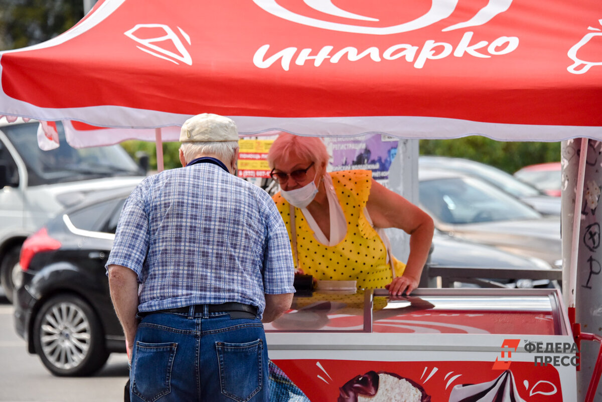 Некоторым уменьшить мигренозную головную боль в приступе помогает мороженое.  Фото: ФедералПресс / Полина Зиновьева