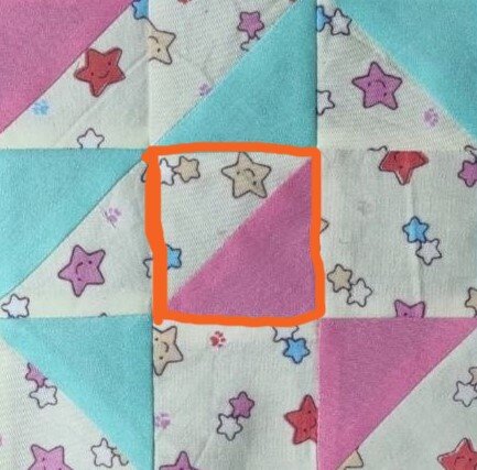 Блок "Треугольник в полквадрата"