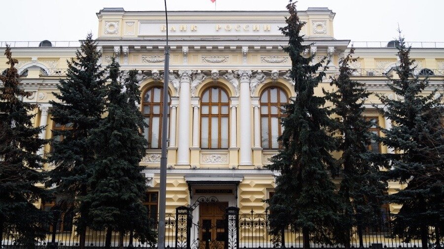     Сейчас на счетах типа С оказались бумаги на сумму 700 млрд руб.