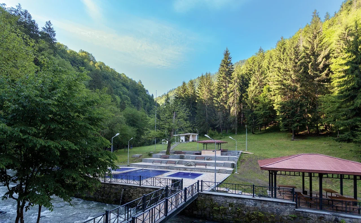 Crowne Plaza Borjomi