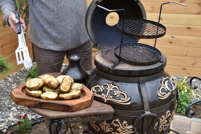 Жарим мясо! Газовый гриль, тандыр и «зеленое яйцо» против старого доброго мангала