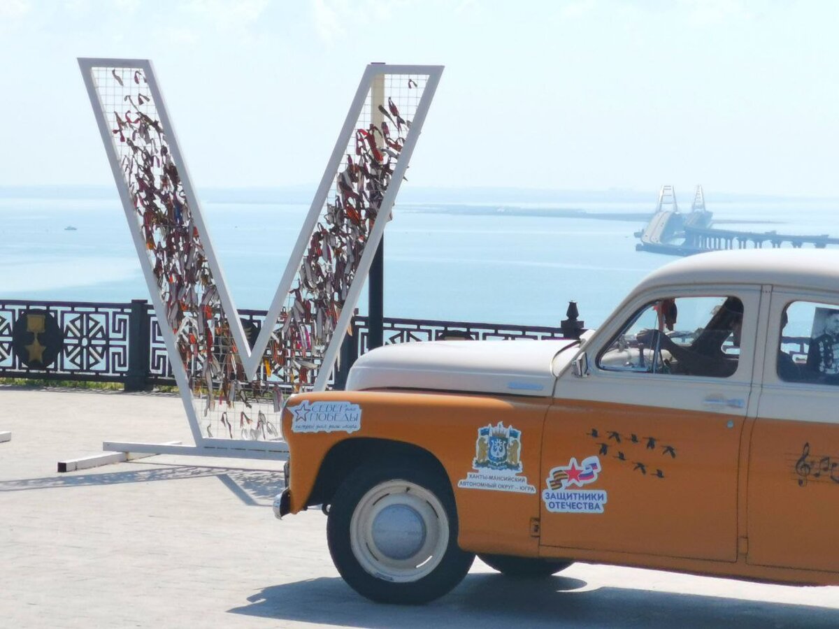    Участники медиаэкспедиции «Победа в наших сердцах» обсудили сохранение исторической памяти с новороссийскими школьниками