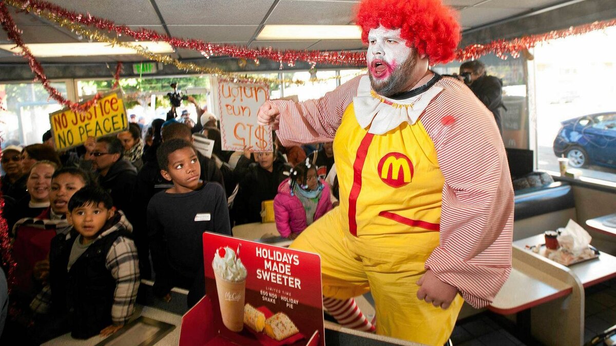 Клоун Рональд Макдональд уже не тот