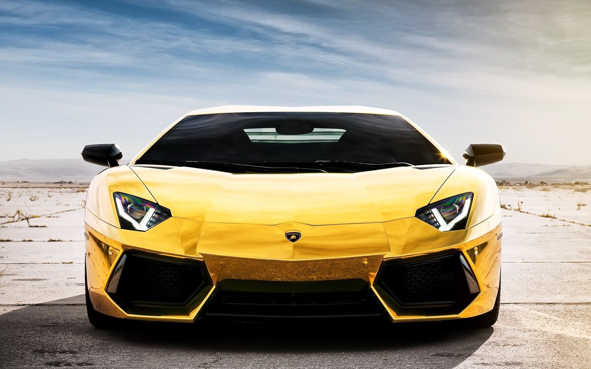Фото: https://wallpaperaccess.com/gold-lamborghini