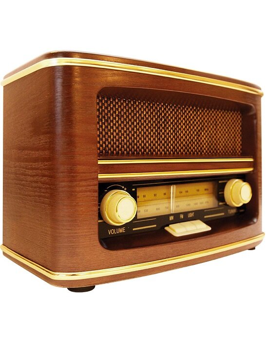 Источник: https://images.atomretro.com/products/1400/gporetro-winchester-retro-am-fm-radio.jpg