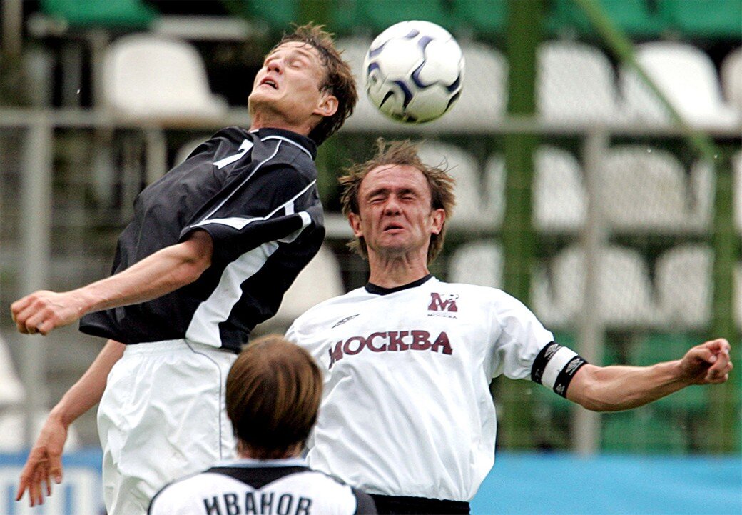 Андерс Опер (в черной футболке "Торпедо") 