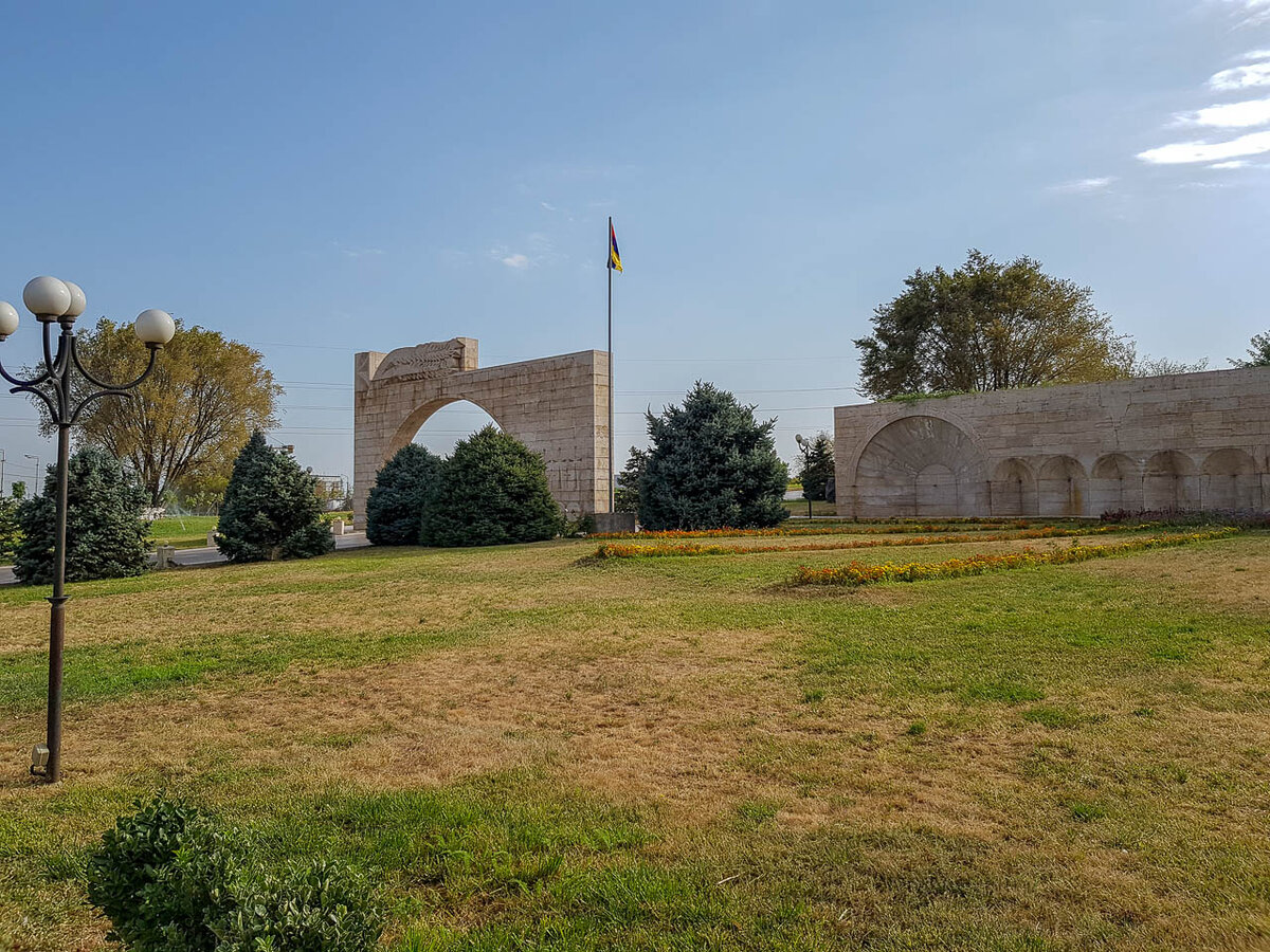 Ераблур армения кладбище фото