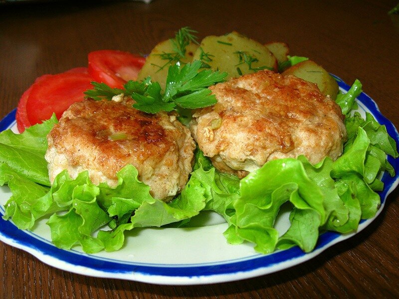 Котлеты из курицы с овощами