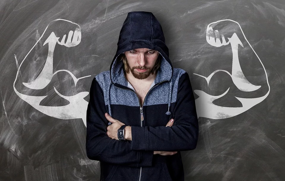 https://cdn.pixabay.com/photo/2017/02/04/12/25/man-2037255_960_720.jpg