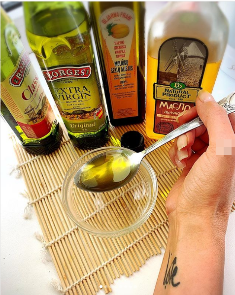 Утро встречаем с ложкой масла на тощак