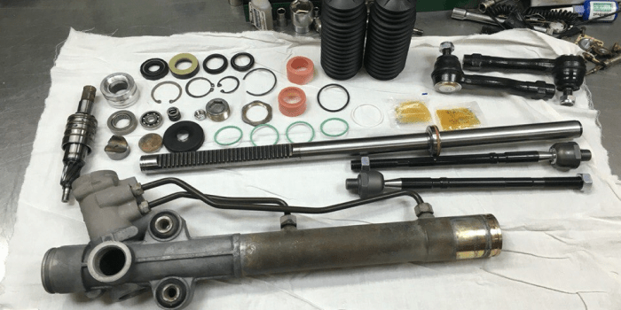 Пластиковые запчасти изнашиваются раньше всего.