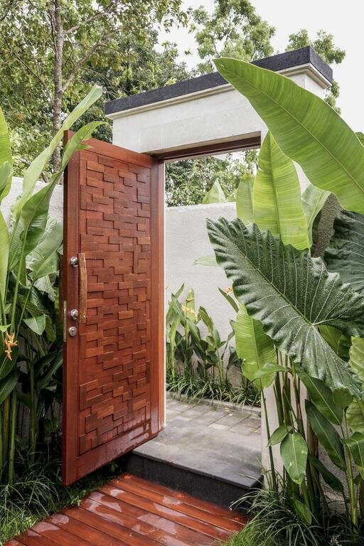 Вход на виллу