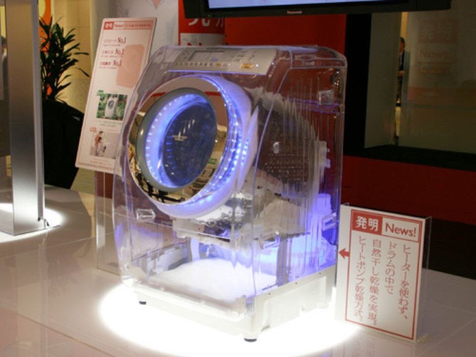 Стиральная машина мир. Прозрачная стиральная машинка. Необычная стиральная машина. Прозрачная стиральная машина с подсветкой. Стиральная машина с прозрачным корпусом.