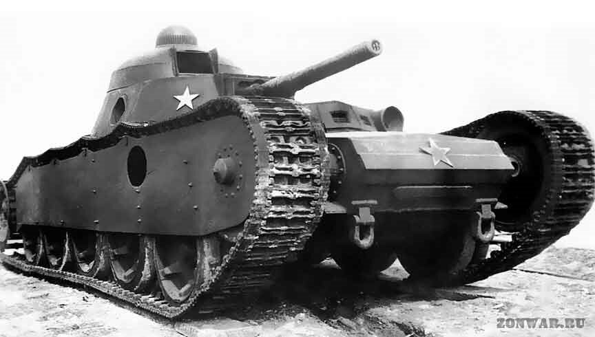 Танк ТГ во дворе ВАММ РККА им. Сталина, 1940 год.