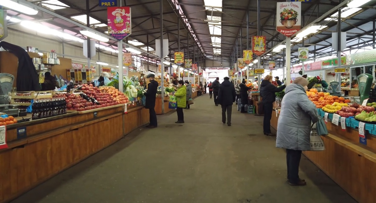 Многие продукты все же дешевле брать на рынке 