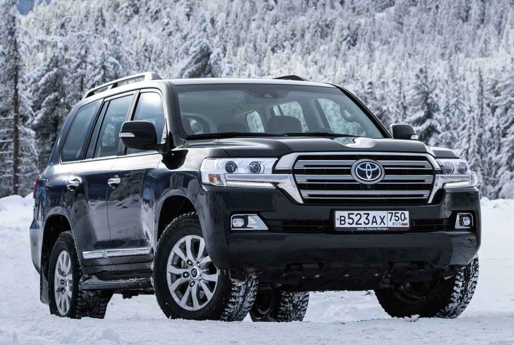 Опубликованы новые фотографии Toyota Land Cruiser 300