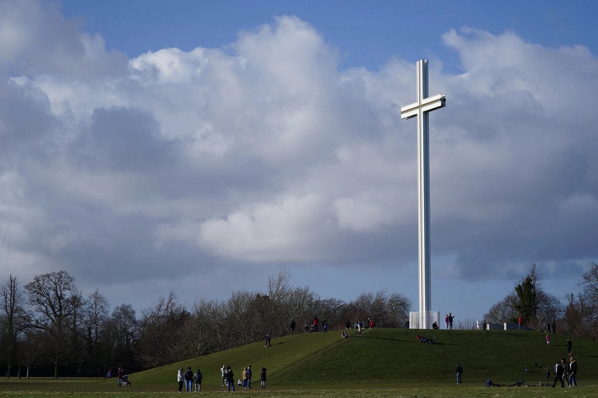 Парк в Дублине на прошлой неделе после того, как Ирландия призвала людей дистанцироваться в социальном плане. Clodagh Kilcoin/Reuters