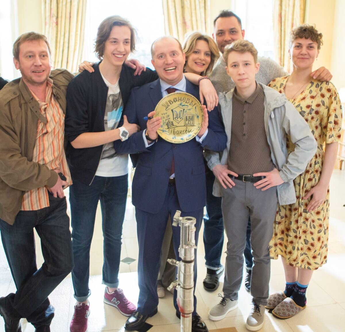 "Ивановы-Ивановы" главный актерский  состав