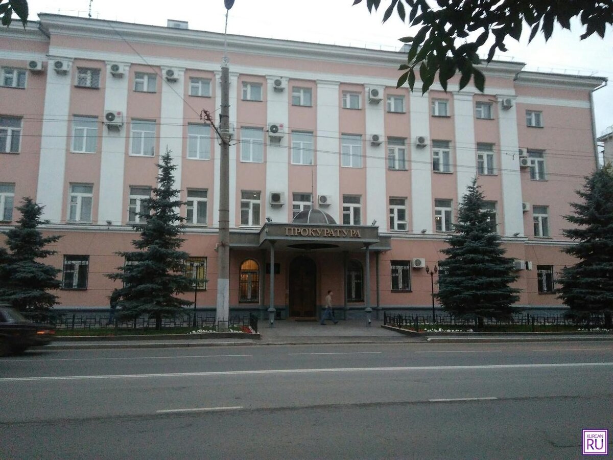 В связи с пандемией коронавируса и объявленными президеном выходными до 30 апреля многие оказались в тяжелом положении - без работы и без денег. Работодатели отправили своих сотрудников в отпуск без содержания. Но законно ли это?
