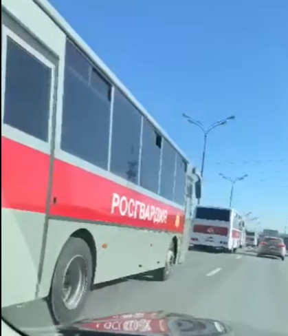 автобусы Росгвардии едут в Москву