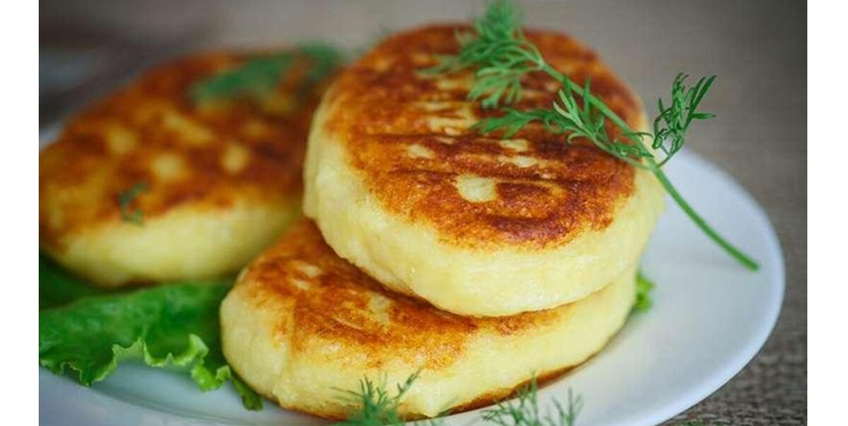  
Вкусное и недорогое блюдо очень полюбилось славянам, но польские короли с особым трепетом относились к зразам: Владислав Ягель требовал готовить их каждый день!