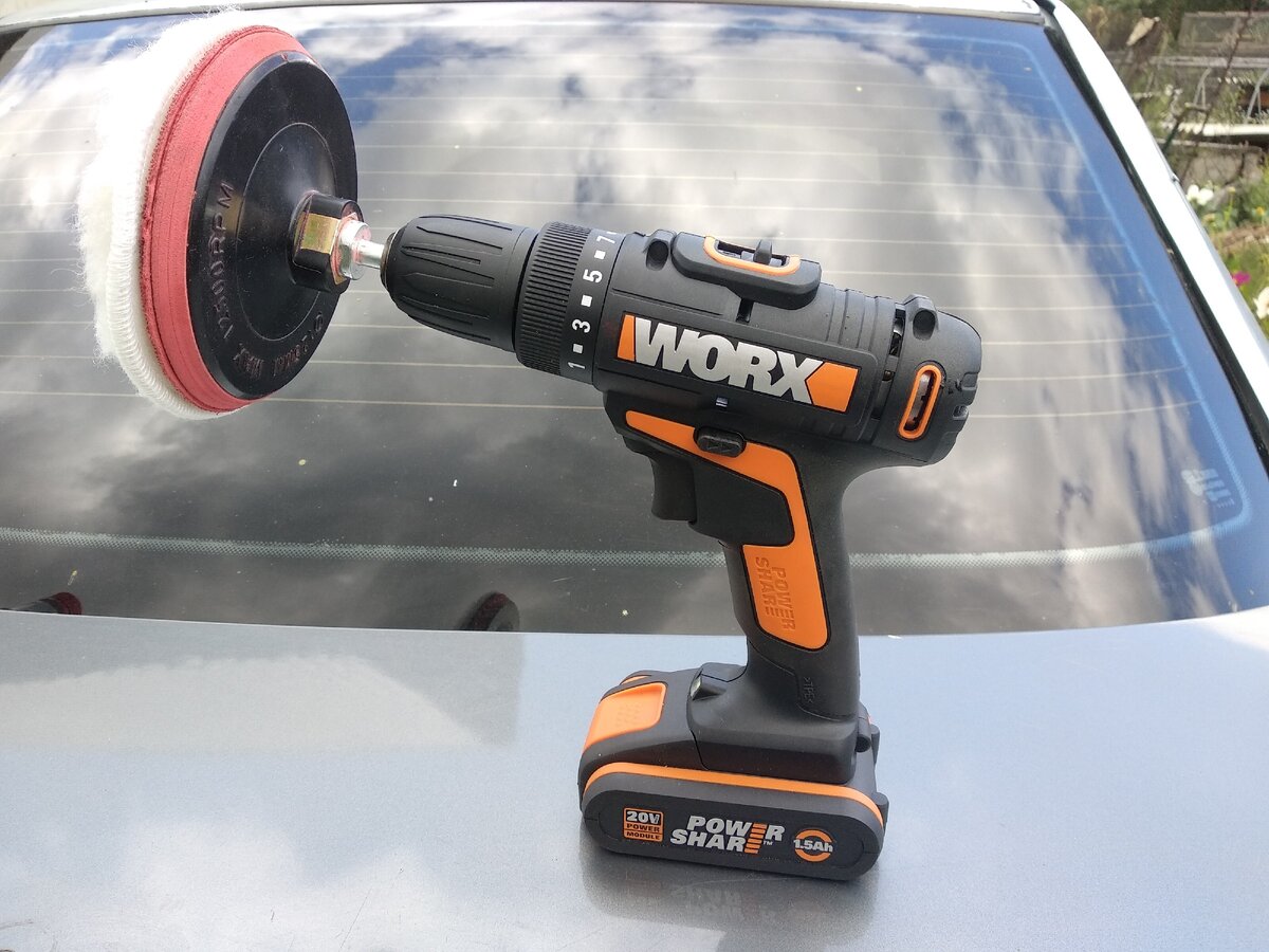 Шуруповёрт и насадка для полировки